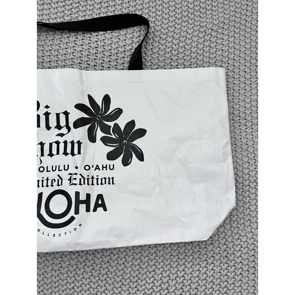 Aloha Collection•2026 Big Show Jumbo Reusable Tote Bag LIMITED EDITION - Picture 4 of 6